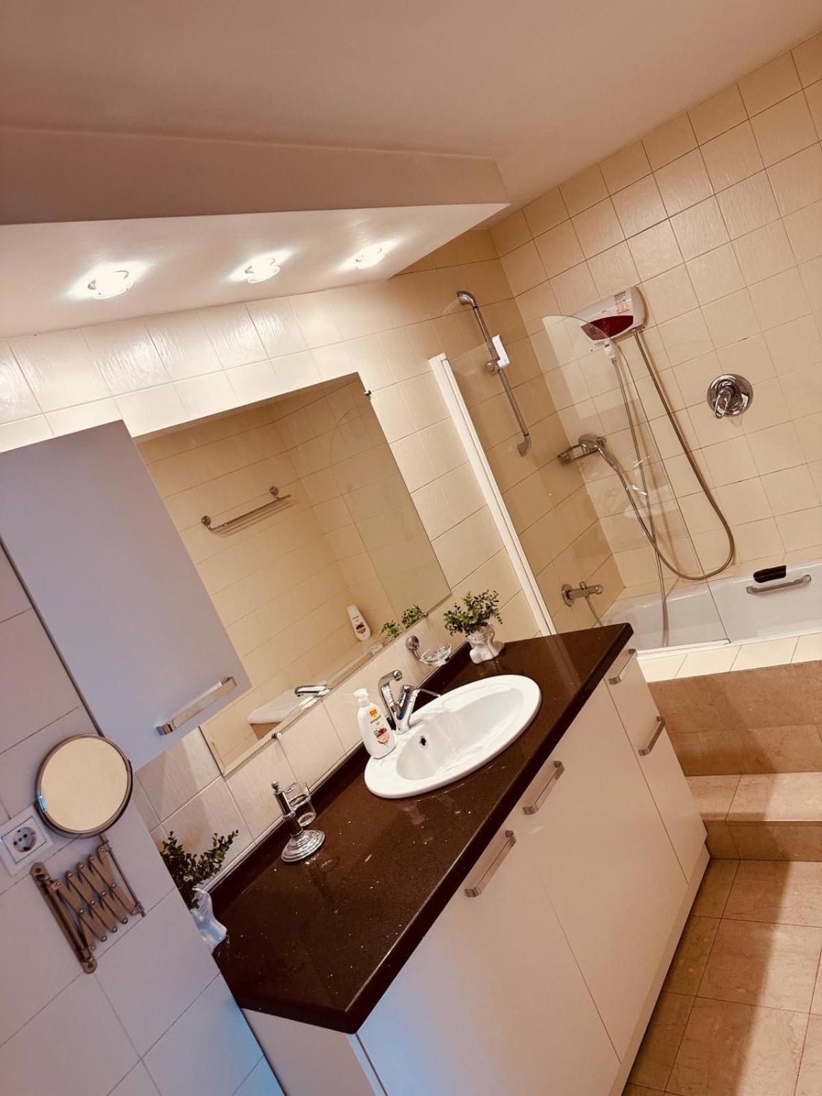 Top Home Residence Unirii Center Бухарест Екстер'єр фото